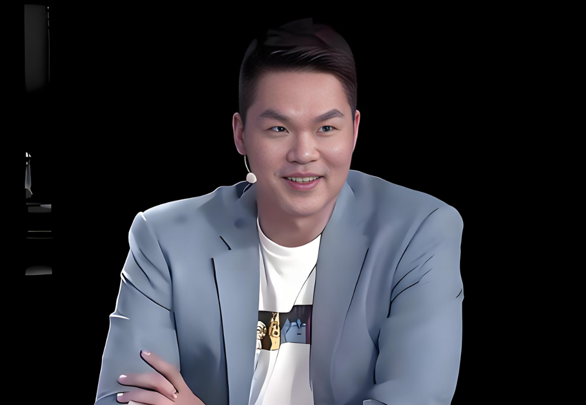 必发-忍无可忍！关辛透露朱芳雨要补强内线，广东队将引进2米15大中锋